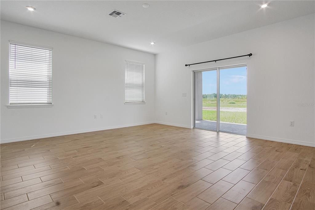 4429 River Beacon Boulevard - Photo 10