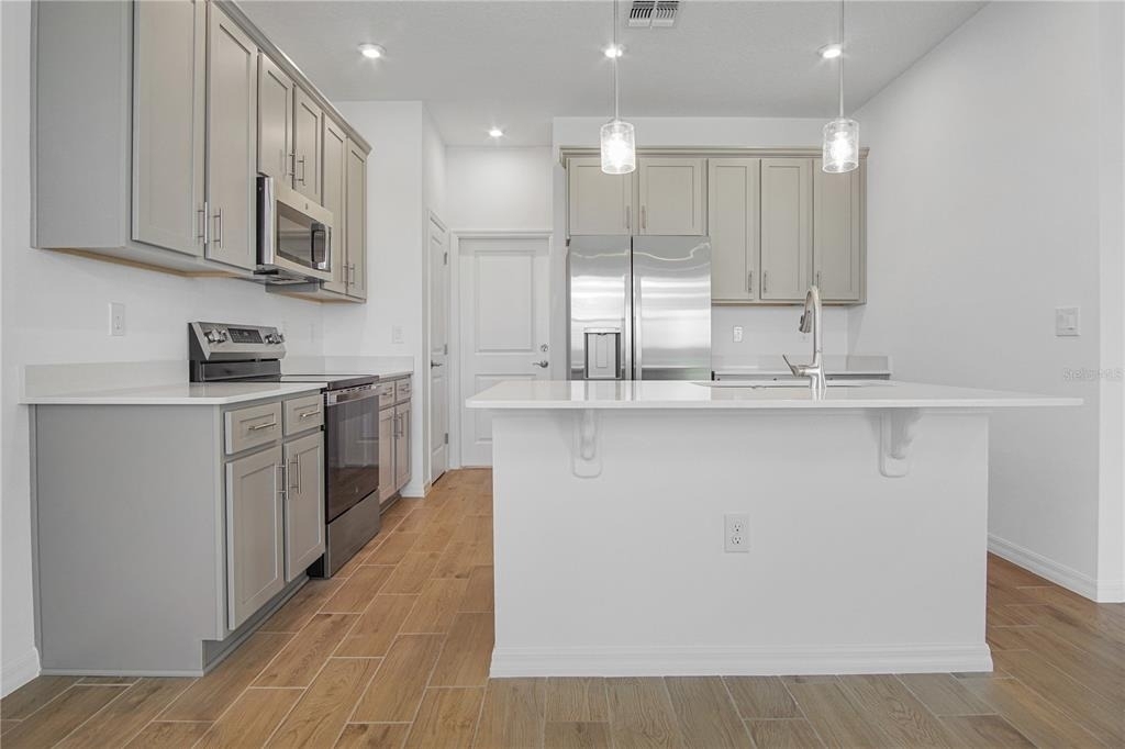4429 River Beacon Boulevard - Photo 4