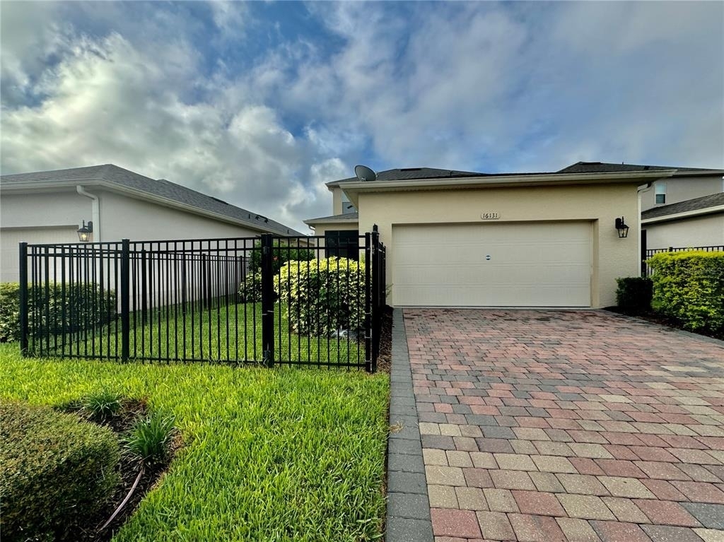 16131 Azure Key Street - Photo 1