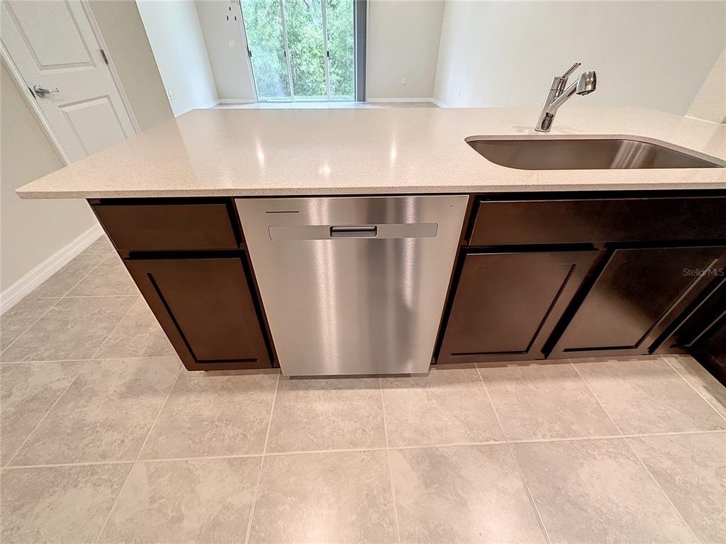 4621 Sparkling Shell Avenue - Photo 36