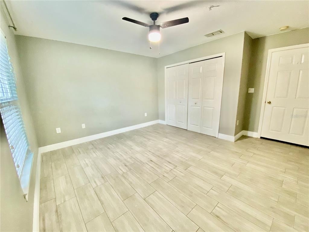 5447 Vineland Road - Photo 15
