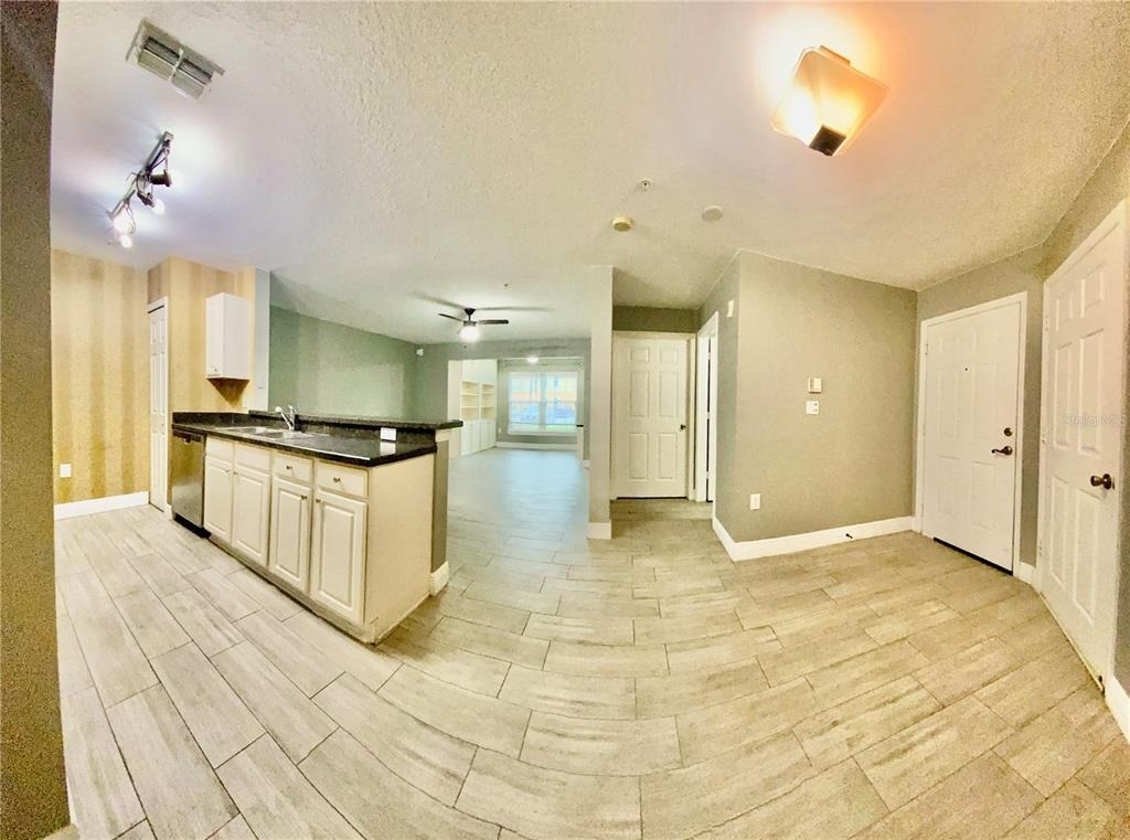 5447 Vineland Road - Photo 20
