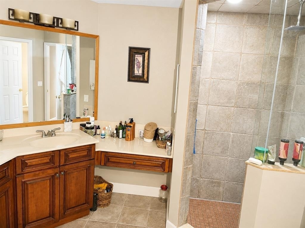 2927 Curving Oaks Way - Photo 9