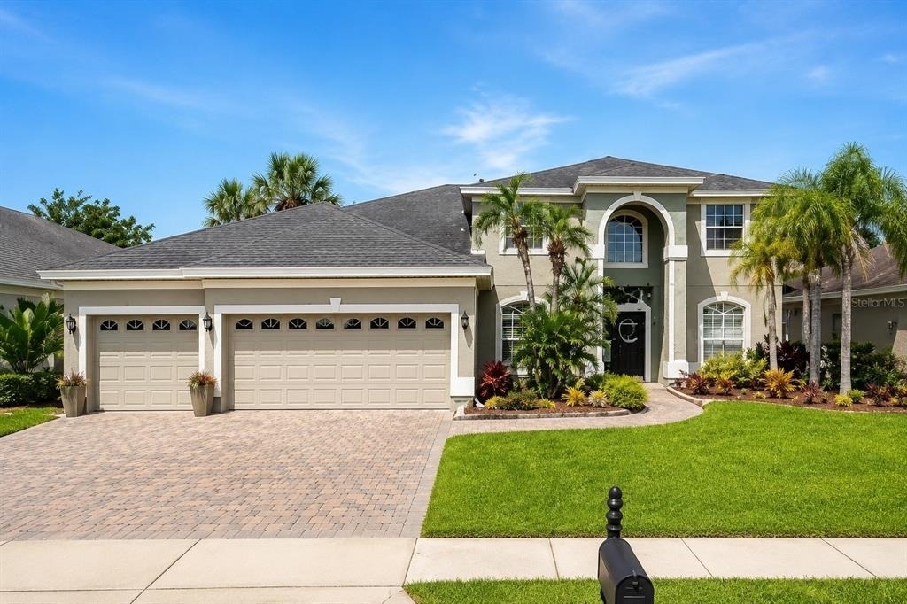2927 Curving Oaks Way - Photo 0