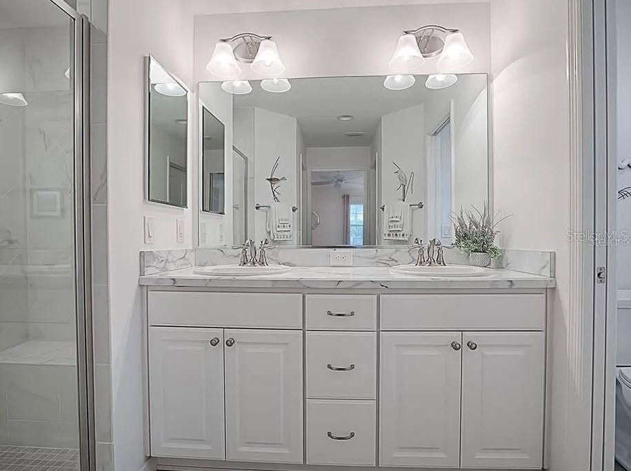 3915 Wine Palm Way - Photo 16