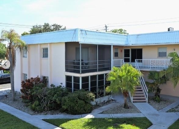 460 Base Avenue E - Photo 0