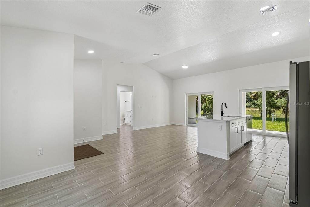 5535 Tevis Terrace - Photo 5