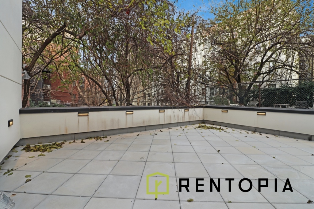 49 Borinquen Place 6B - Photo 10