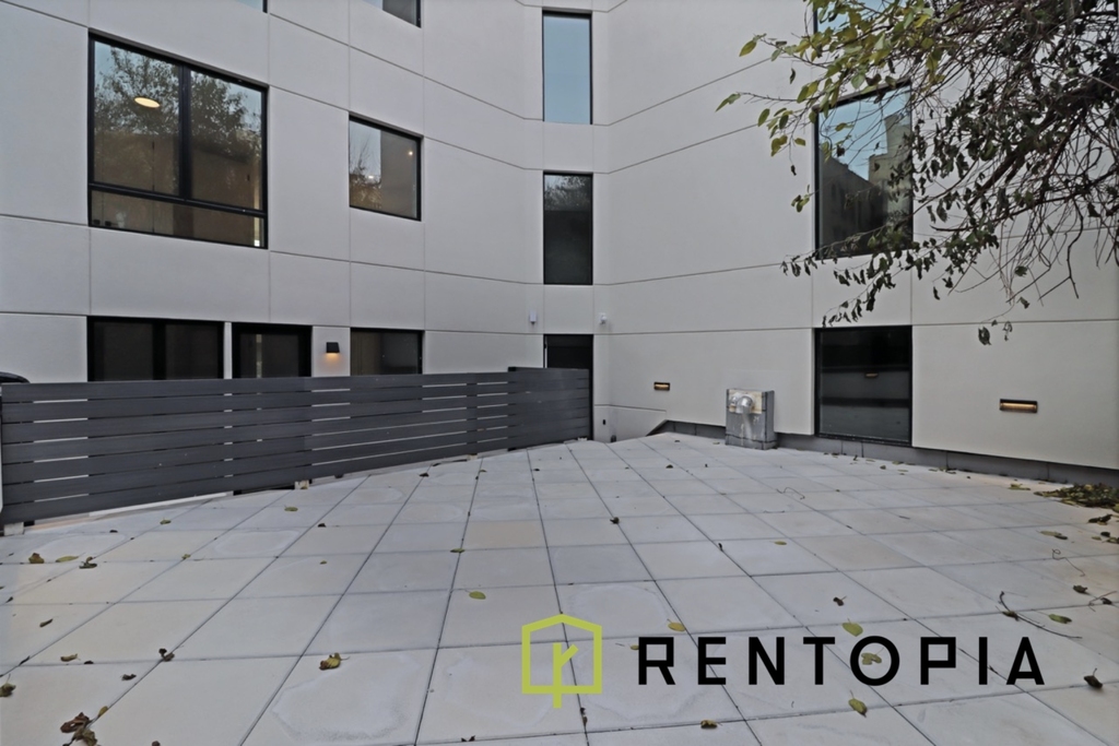 49 Borinquen Place 6B - Photo 9