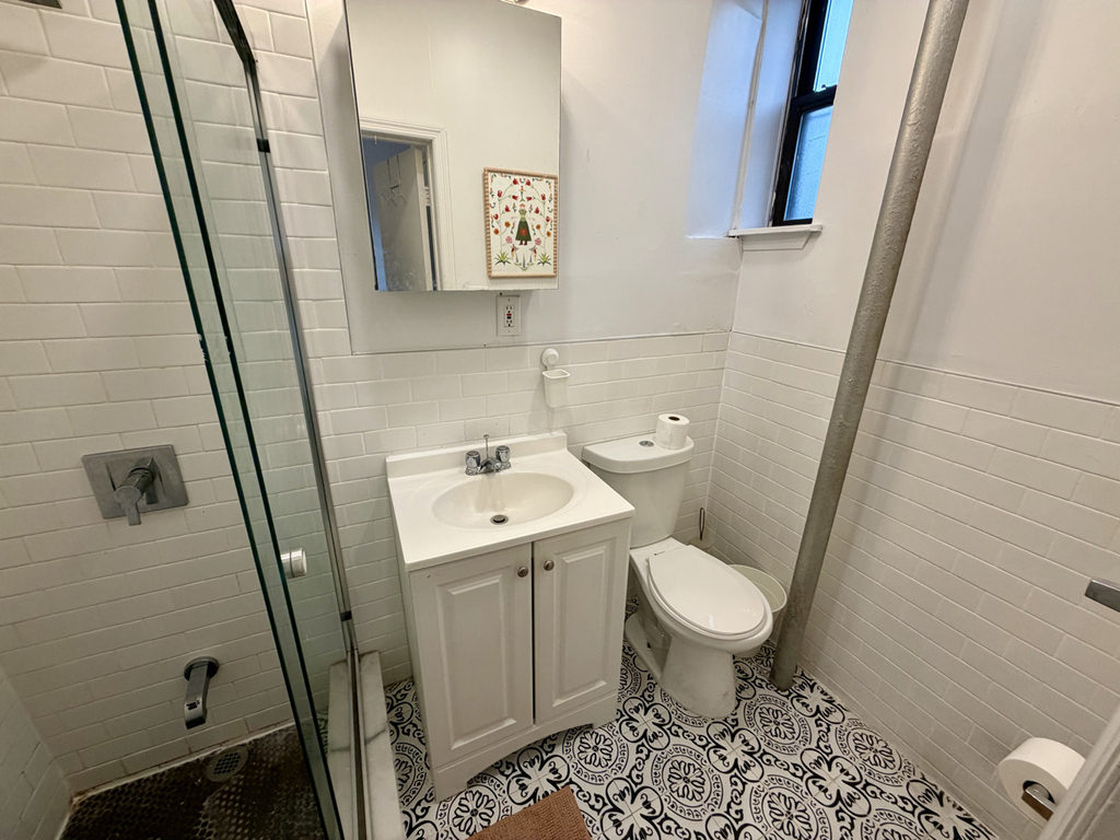 350 Greene Avenue - Photo 5