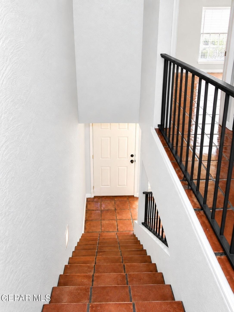 201 Mulberry Avenue - Photo 15