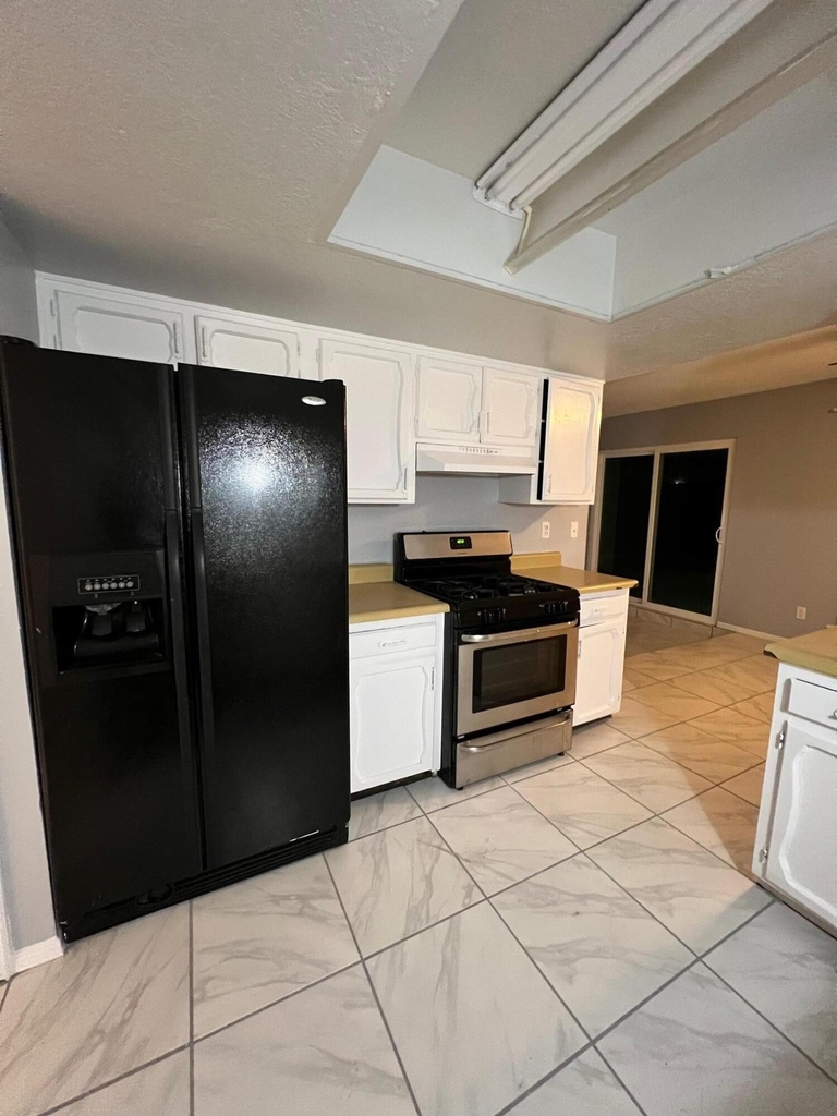 1502 Monte Sanders Lane - Photo 9