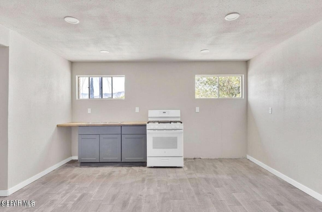 8827 Mount Elbert Drive - Photo 1