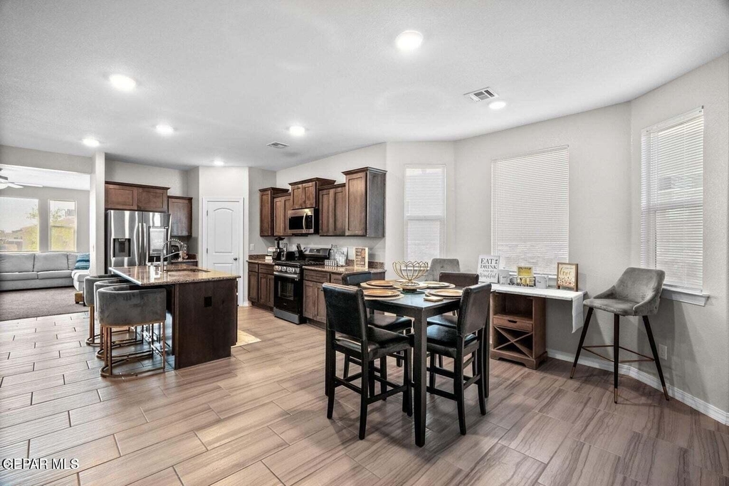 14947 Pebble Hills Boulevard - Photo 14