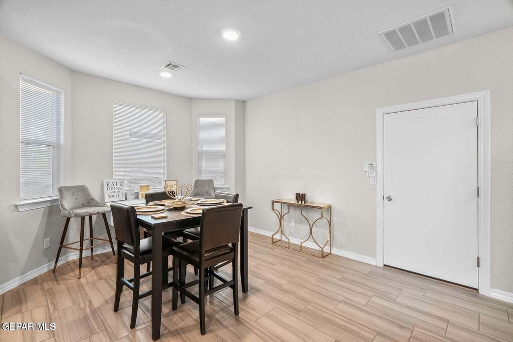 14947 Pebble Hills Boulevard - Photo 13