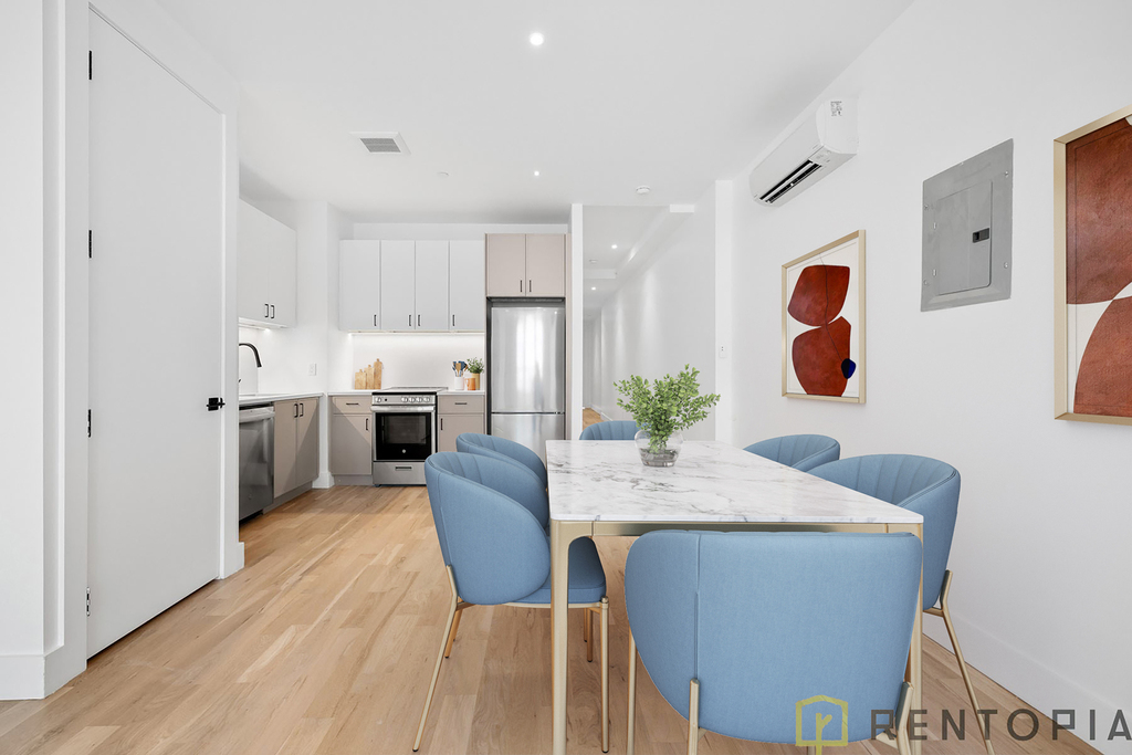 88 North 1st Street 4D - Photo 3