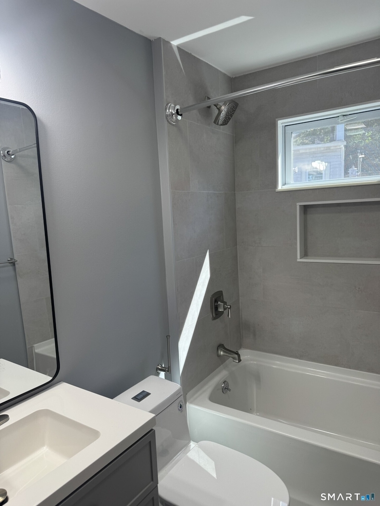 10 Bridgeport Avenue - Photo 12