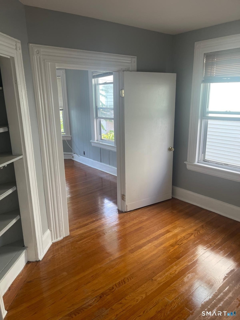 36-38 Pleasant Streets - Photo 8
