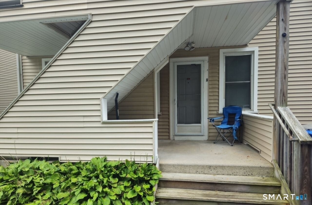 102 Melrose Street - Photo 0