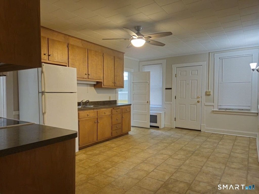 102 Melrose Street - Photo 2