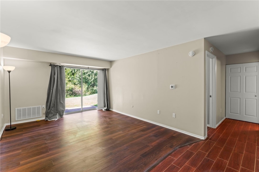 4073 Sanlin Dr - Photo 4