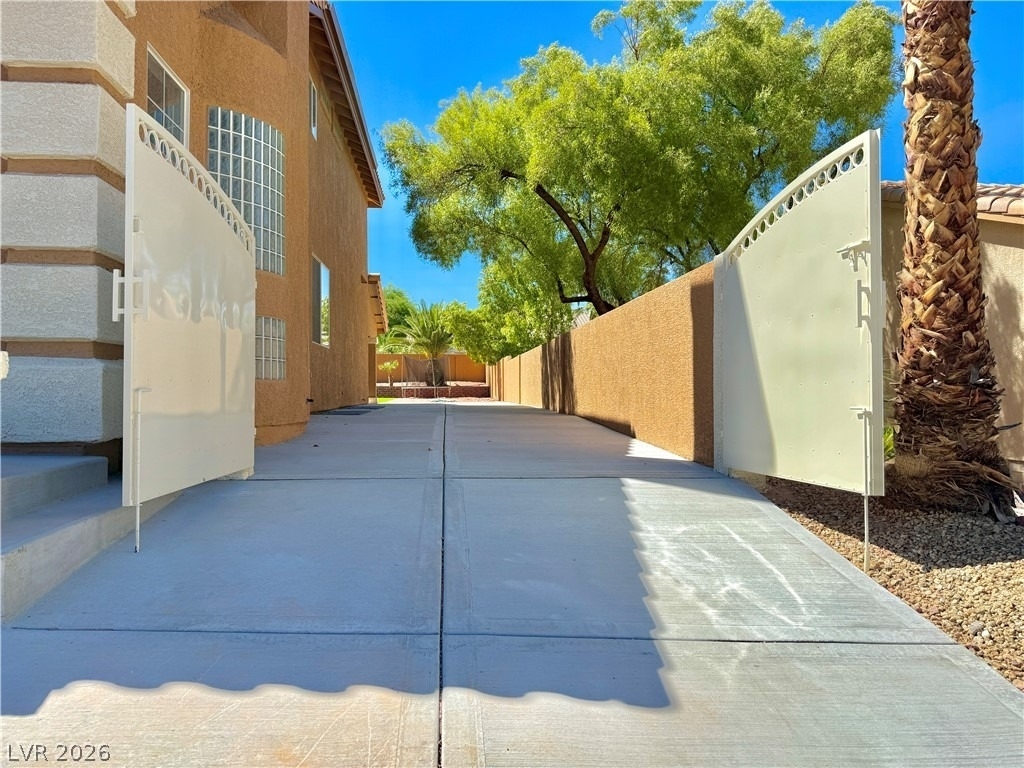 4025 Antique Sterling Court - Photo 8
