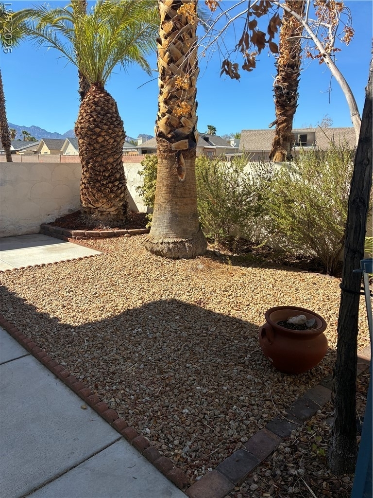 8168 Autumn Star Avenue - Photo 45