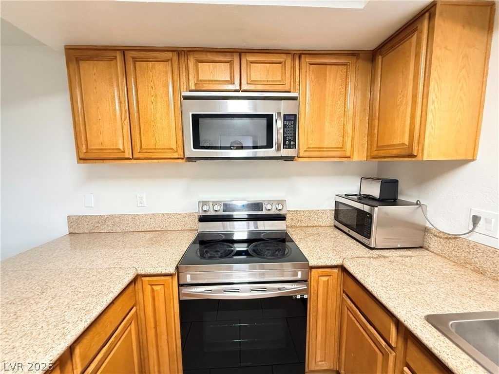 4744 W Twain Avenue - Photo 3