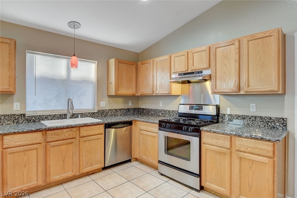 7861 W Delhi Avenue - Photo 0