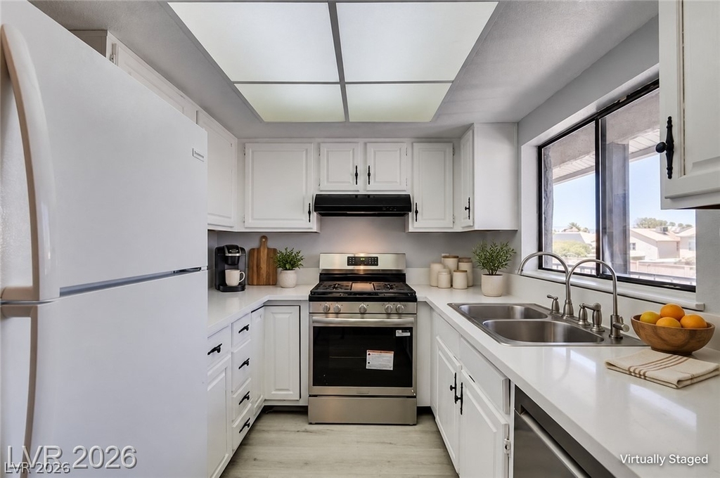 2832 Aster Court - Photo 4