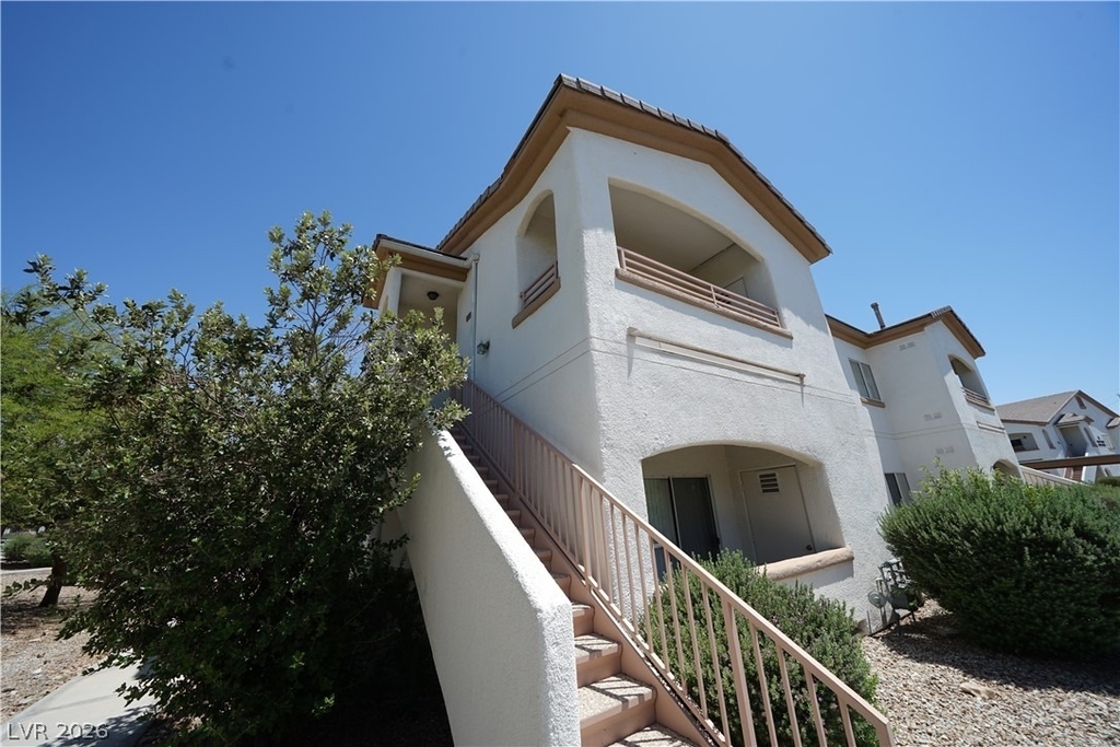 5655 E Sahara Avenue - Photo 2