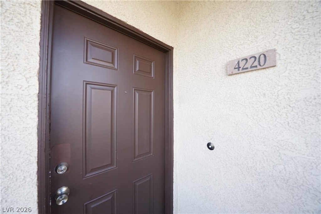 2291 W Horizon Ridge Parkway - Photo 2