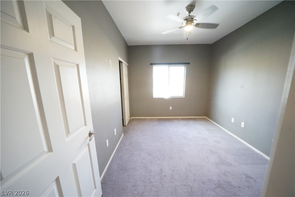 2291 W Horizon Ridge Parkway - Photo 16