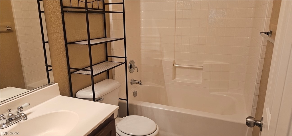 9018 Winchester Ridge Street - Photo 10