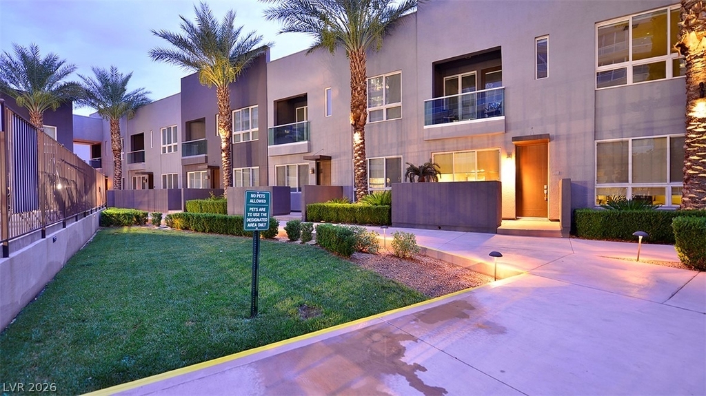 4575 Dean Martin Drive - Photo 42