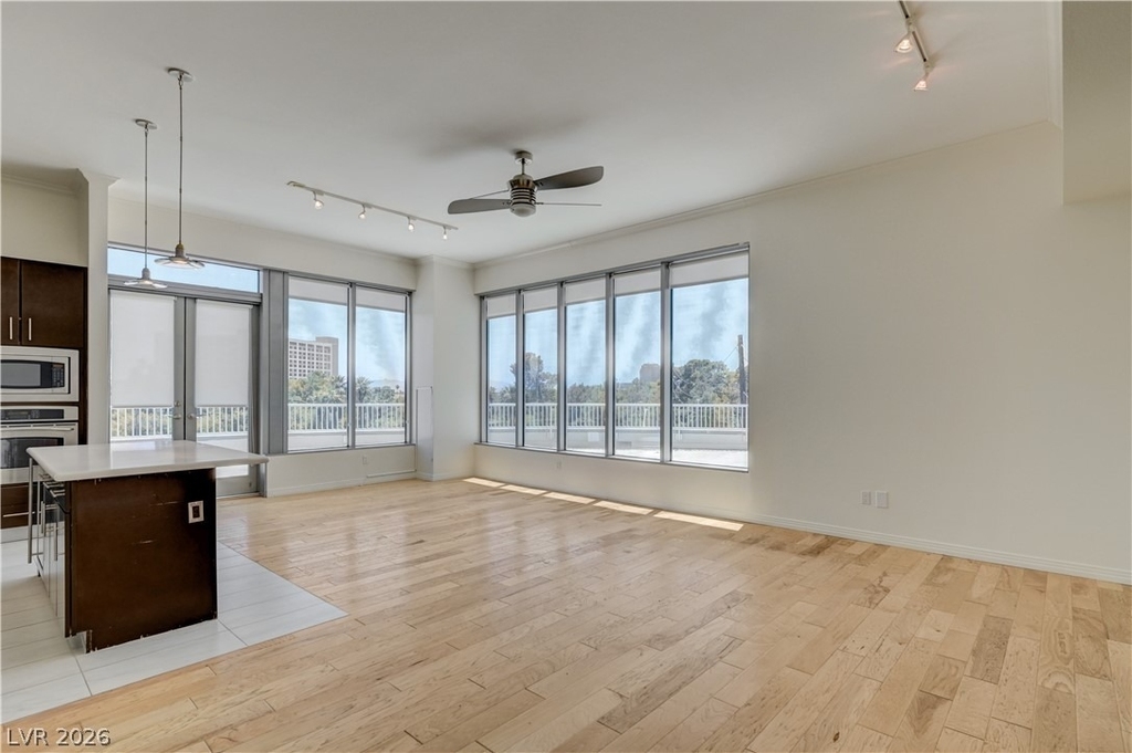 360 E Desert Inn Road - Photo 0