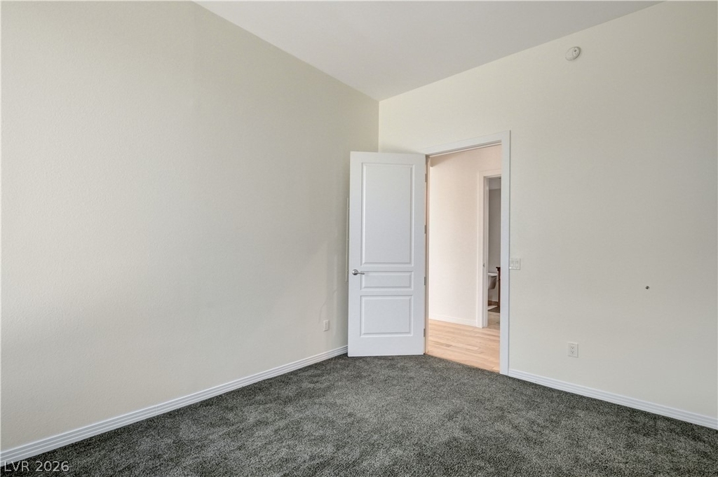360 E Desert Inn Road - Photo 33