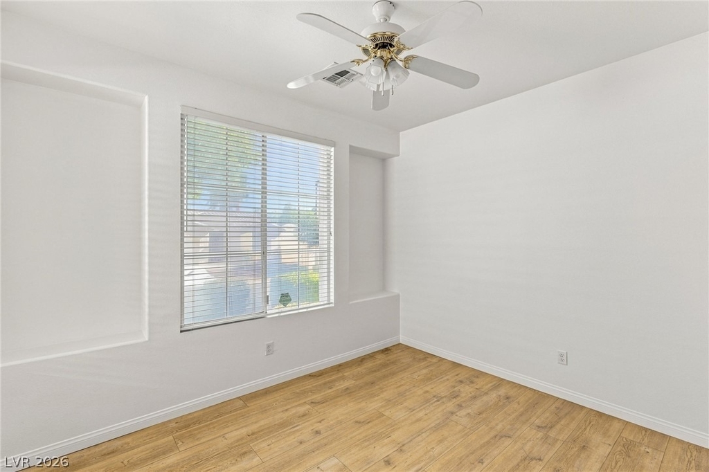 10521 Angel Dreams Avenue - Photo 18