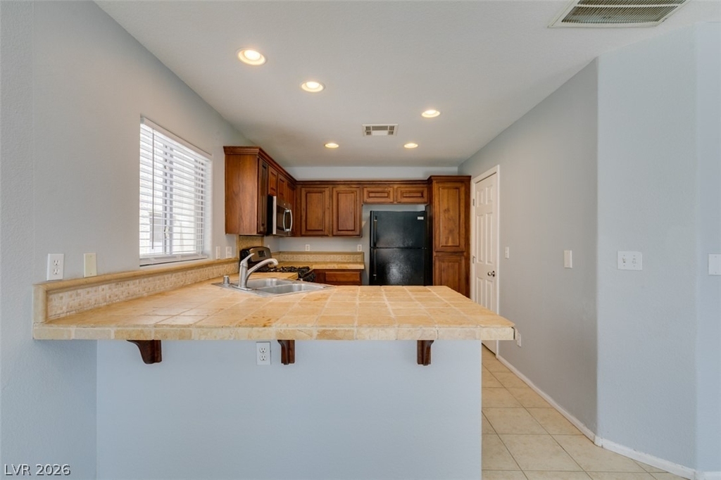 8433 Spencer Canyon Street - Photo 24