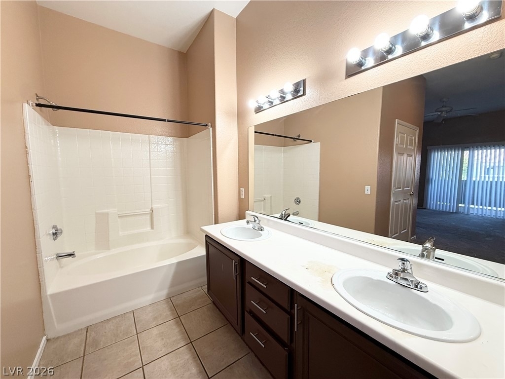 10245 S Maryland Parkway - Photo 11