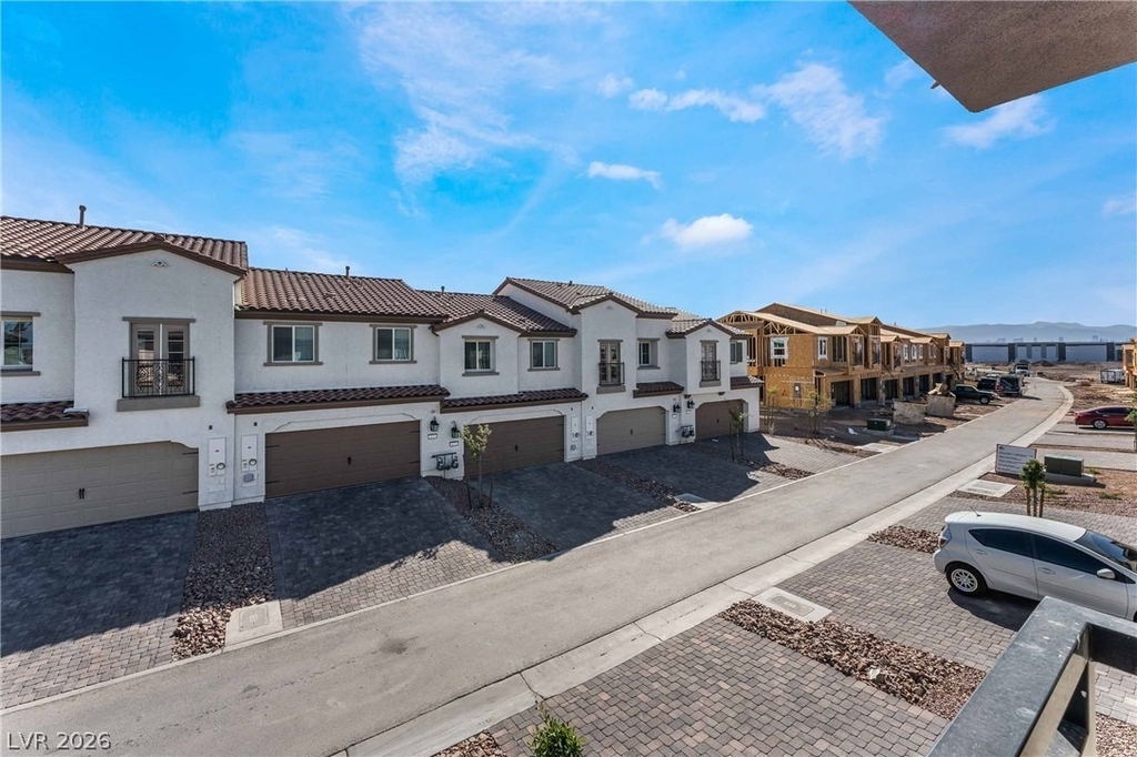871 Watford Place - Photo 21