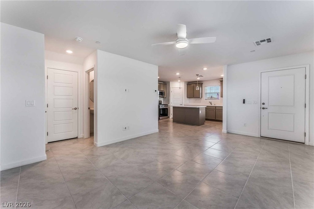871 Watford Place - Photo 4