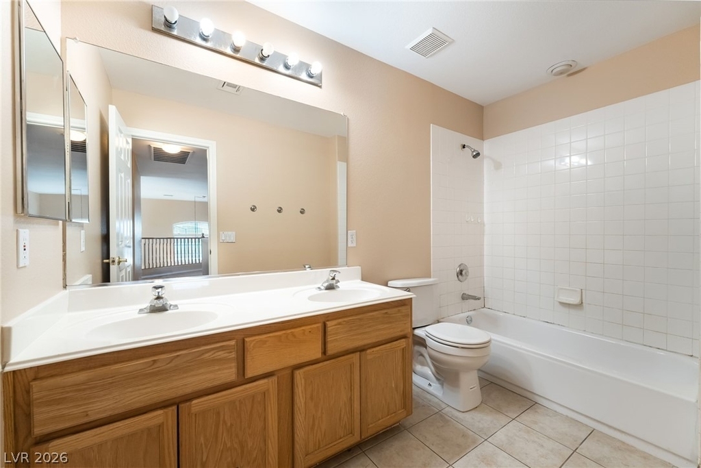 884 Sweeping Vine Avenue - Photo 25
