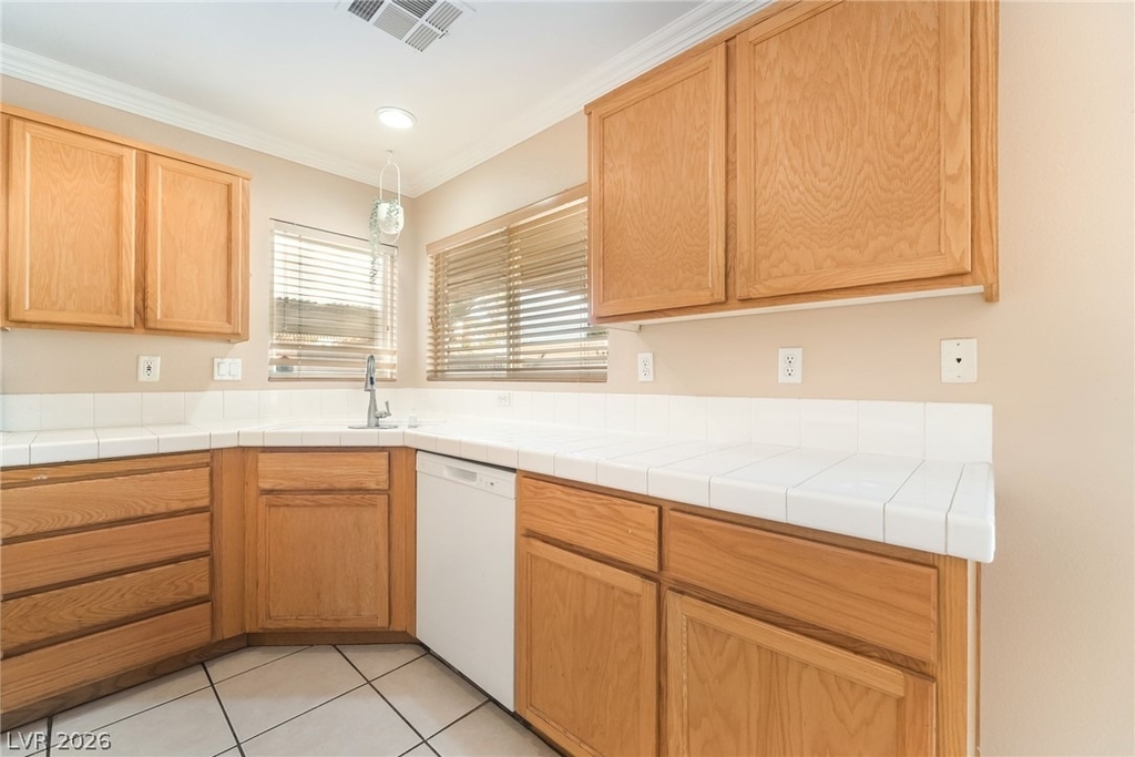 884 Sweeping Vine Avenue - Photo 14