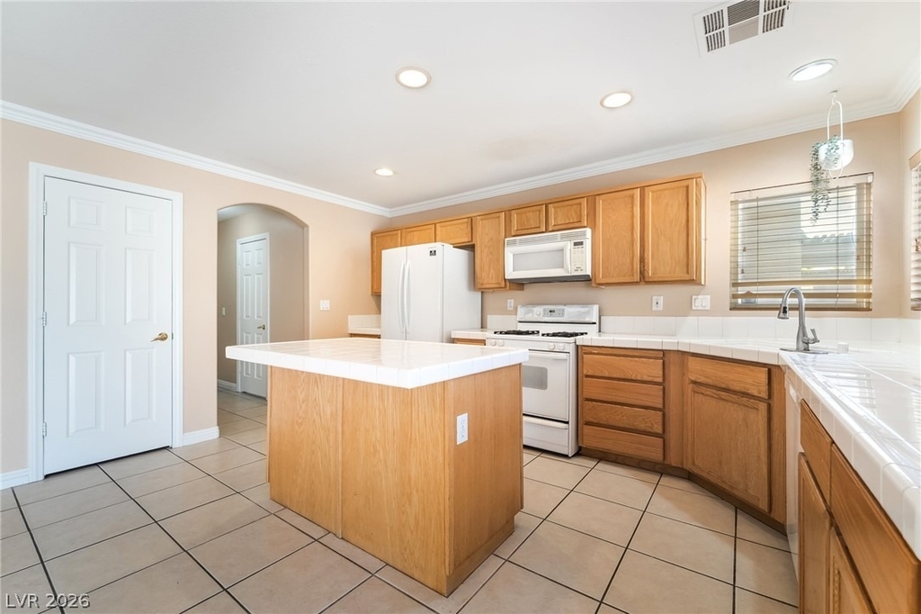 884 Sweeping Vine Avenue - Photo 15