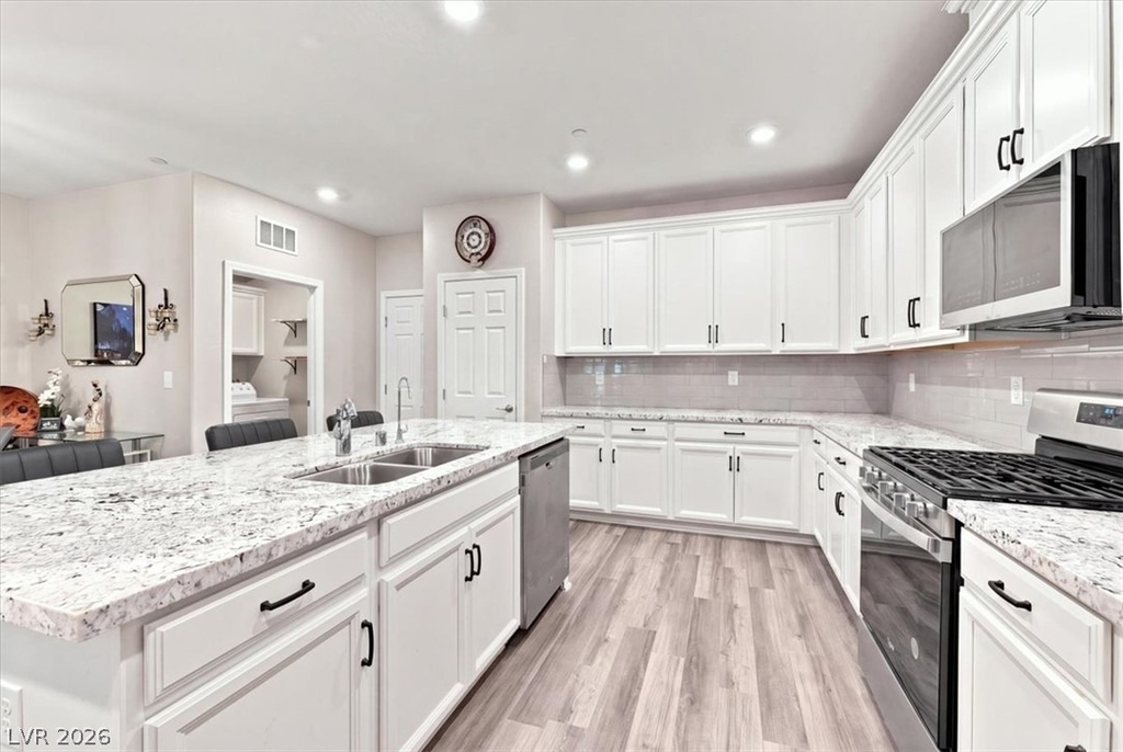 11513 Cedar Shore Avenue - Photo 3