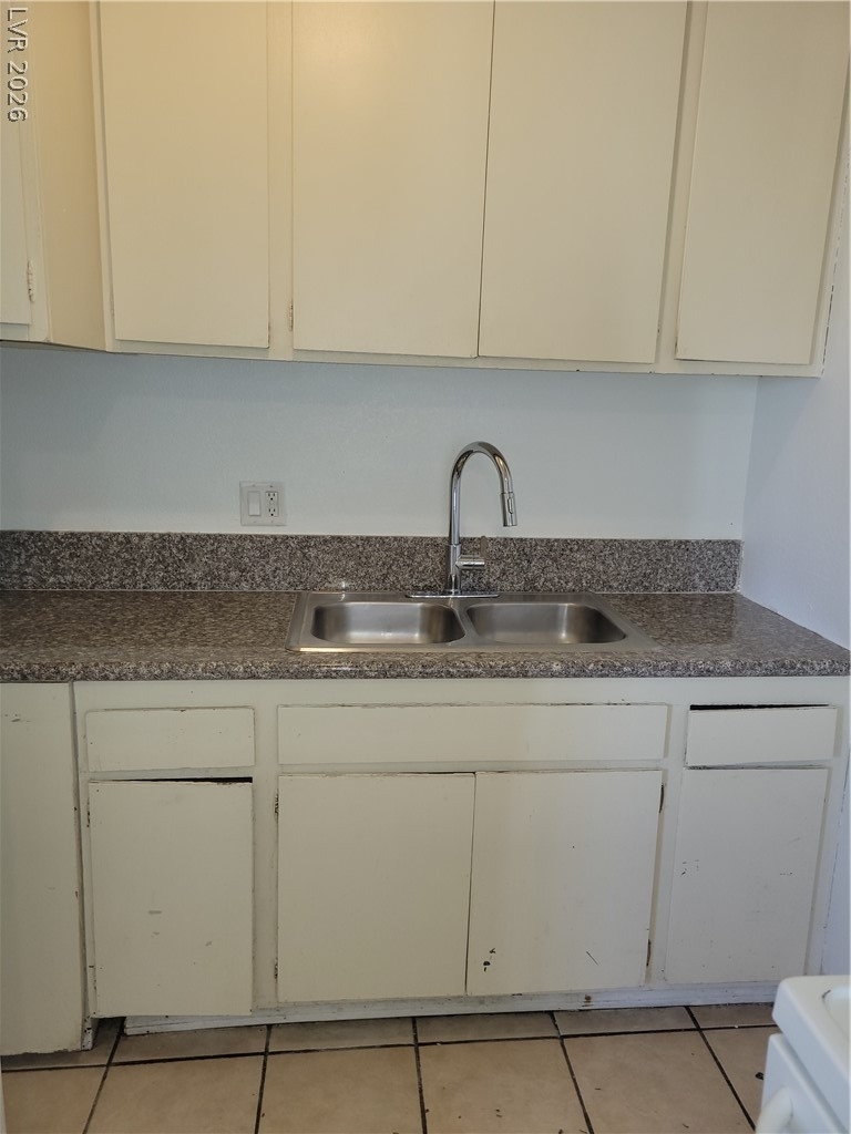 908 N Jones Boulevard - Photo 3