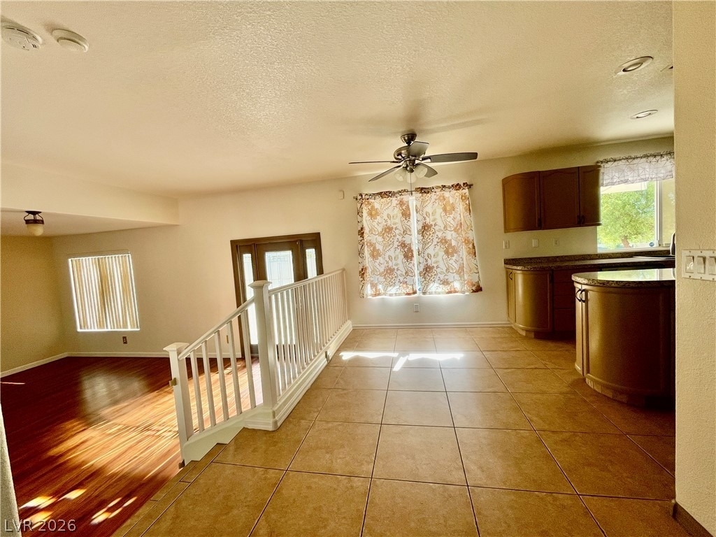 4748 Hamburg Street - Photo 37
