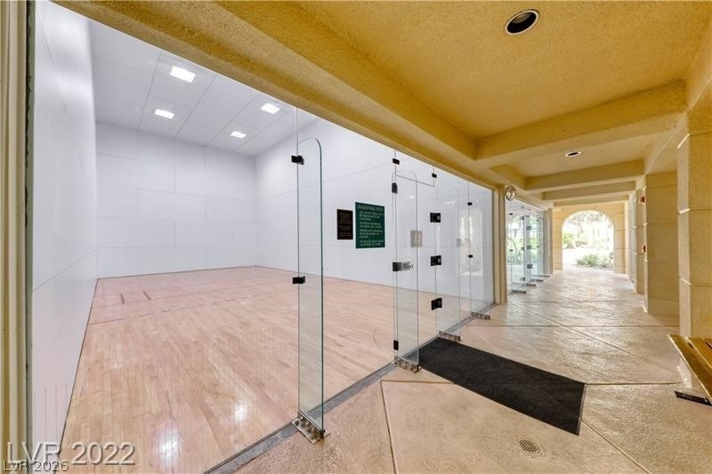 210 E Flamingo Road - Photo 14