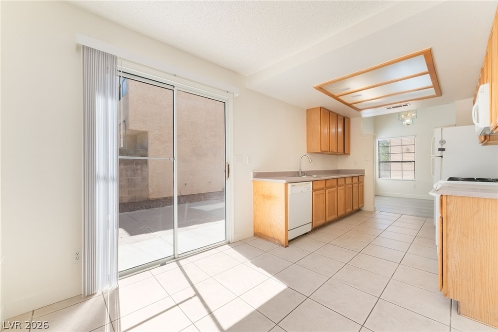 3645 Veneer Lane - Photo 22